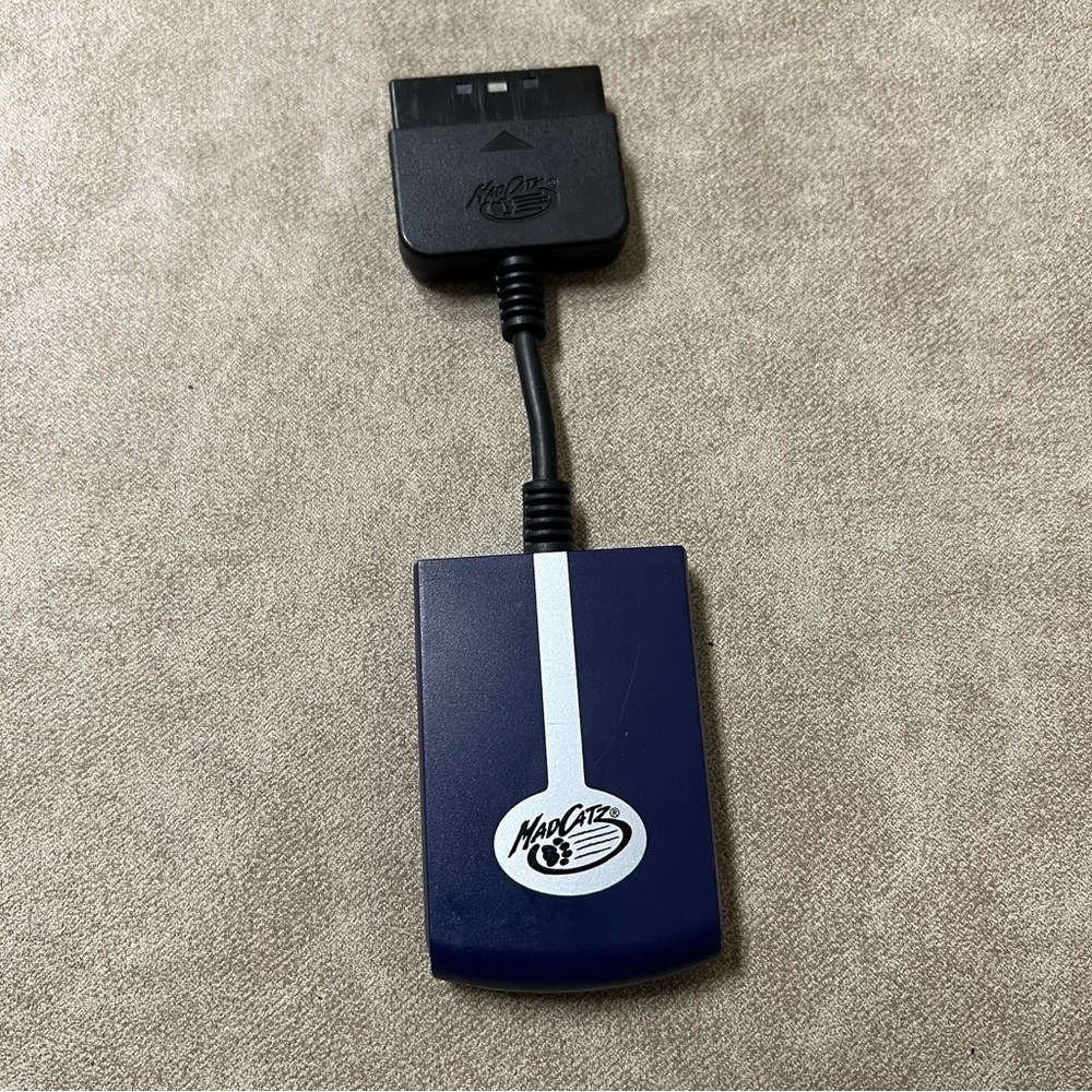 Mad Catz Wireless MicroCon Controller
Receiver Dongle for PS2